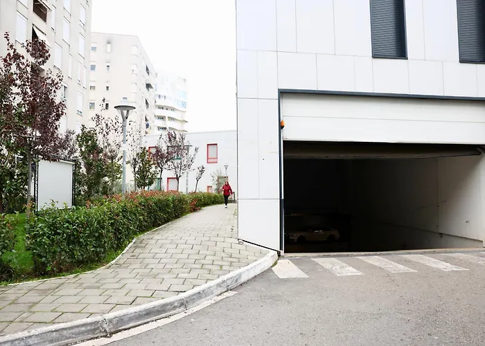 Luxe Living アパート *