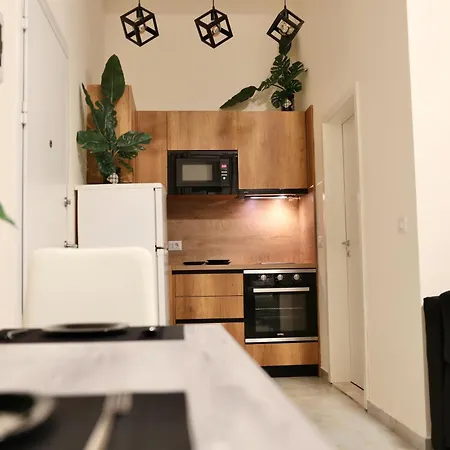Luxe Living - Kompleksi Kontakt Magnet Tirana