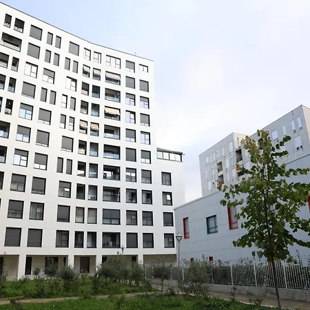 Luxe Living - Kompleksi Kontakt Magnet Apartament