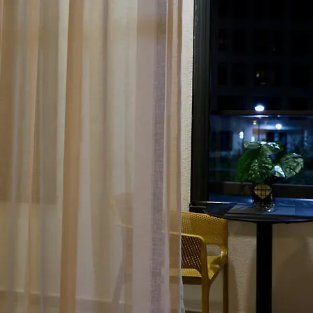 Luxe Living - Kompleksi Kontakt Magnet * Tirana