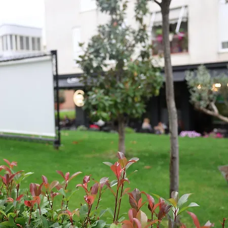 Luxe Living - Kompleksi Kontakt Magnet Apartament