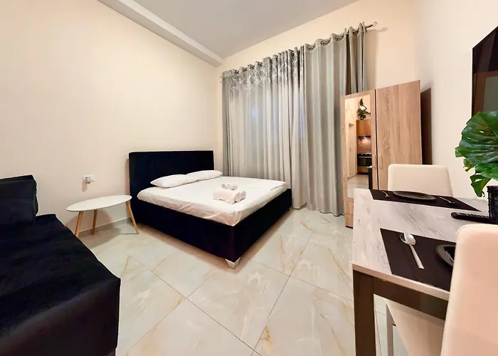 Luxe Living 티라나