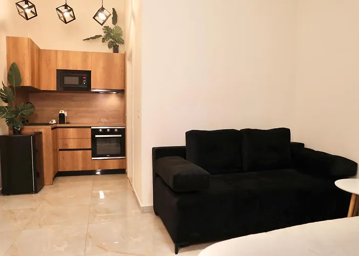 Luxe Living 티라나