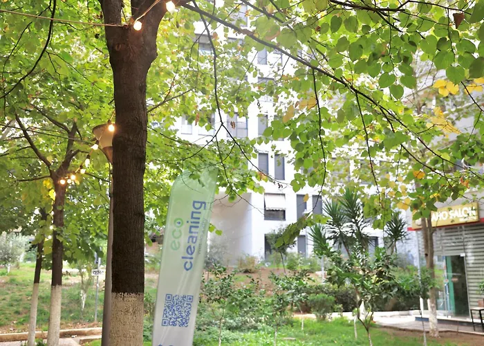 Luxe Living * 티라나